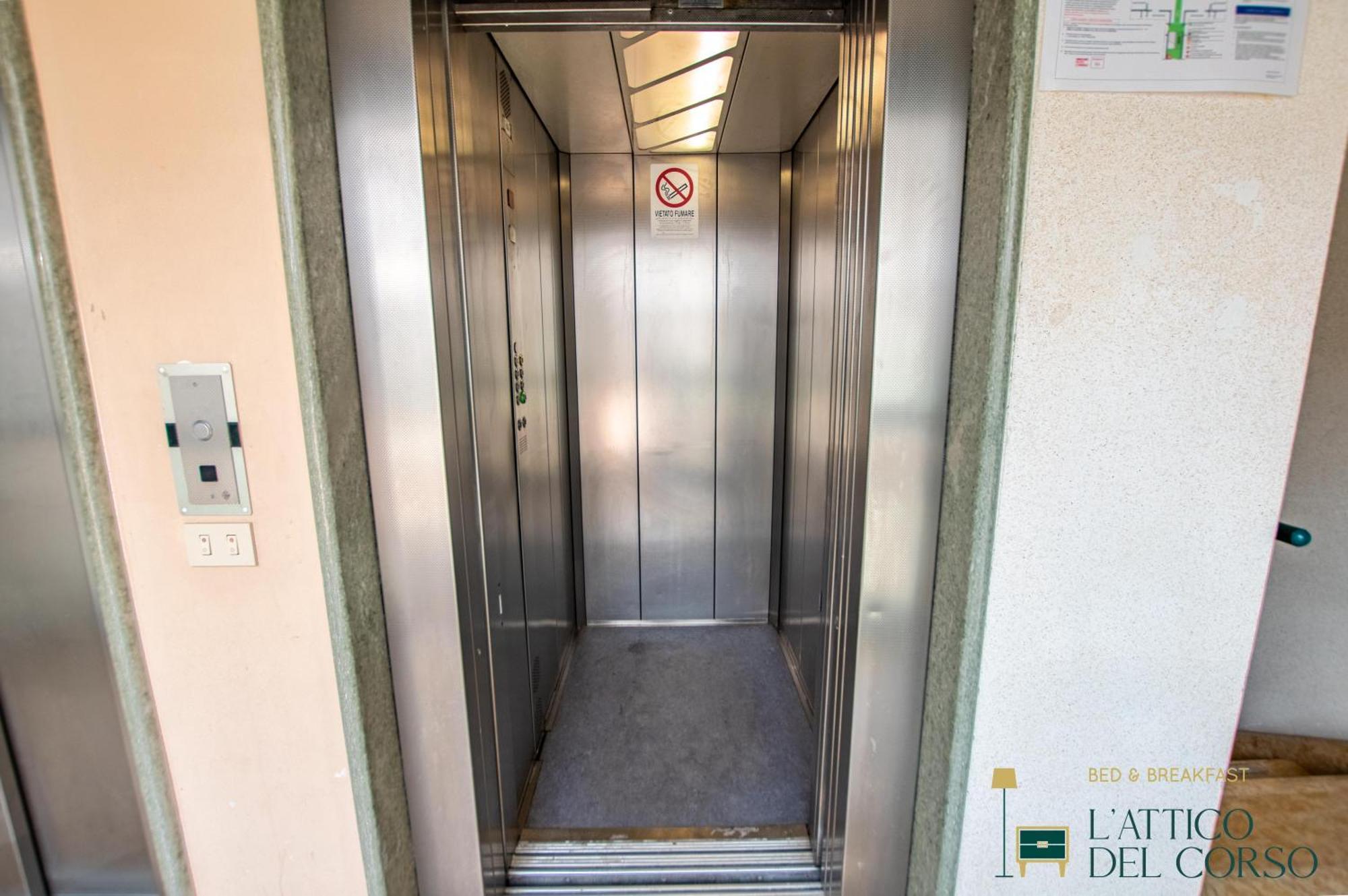 L'Attico Del Corso Apartment Trieste Ngoại thất bức ảnh