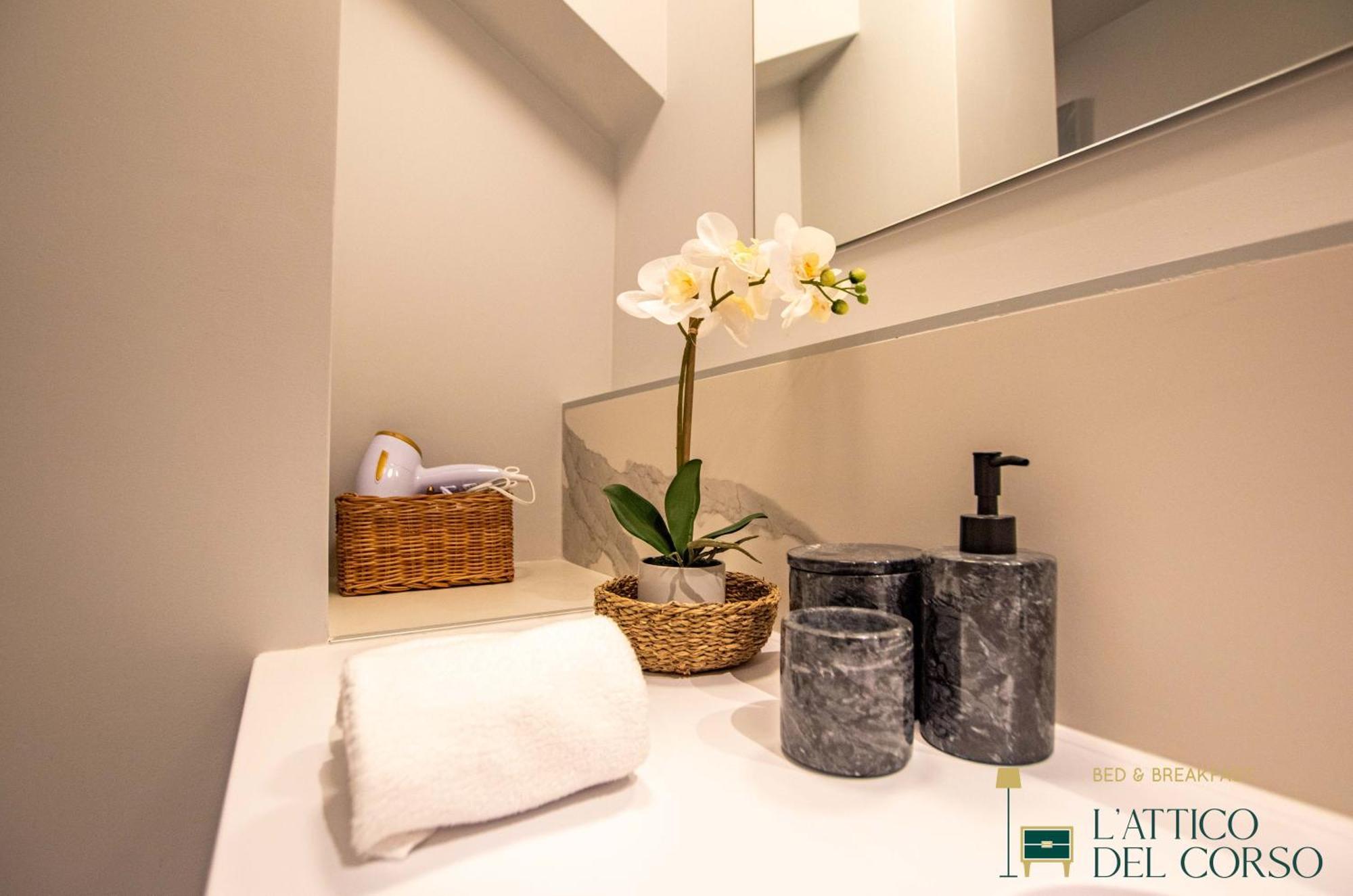 L'Attico Del Corso Apartment Trieste Ngoại thất bức ảnh